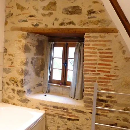 Elegant Medieval Restaure Avec Piscine, Cheminee, Proche Du Golf Et Attractions Culturelles - Fr-1-489-335 Herisson