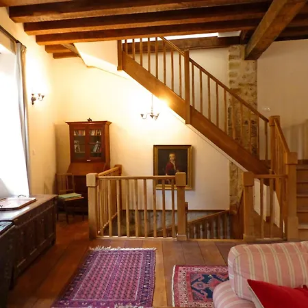 Holiday home Elegant Medieval Restaure Avec Piscine, Cheminee, Proche Du Golf Et Attractions Culturelles - Fr-1-489-335 Herisson